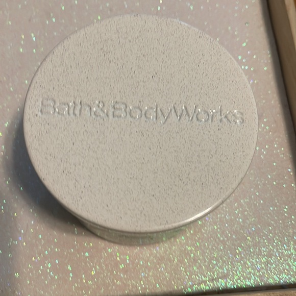 Bath & Body Works Campfire Cocoa Candle - Gray and White - Picture 3 of 4